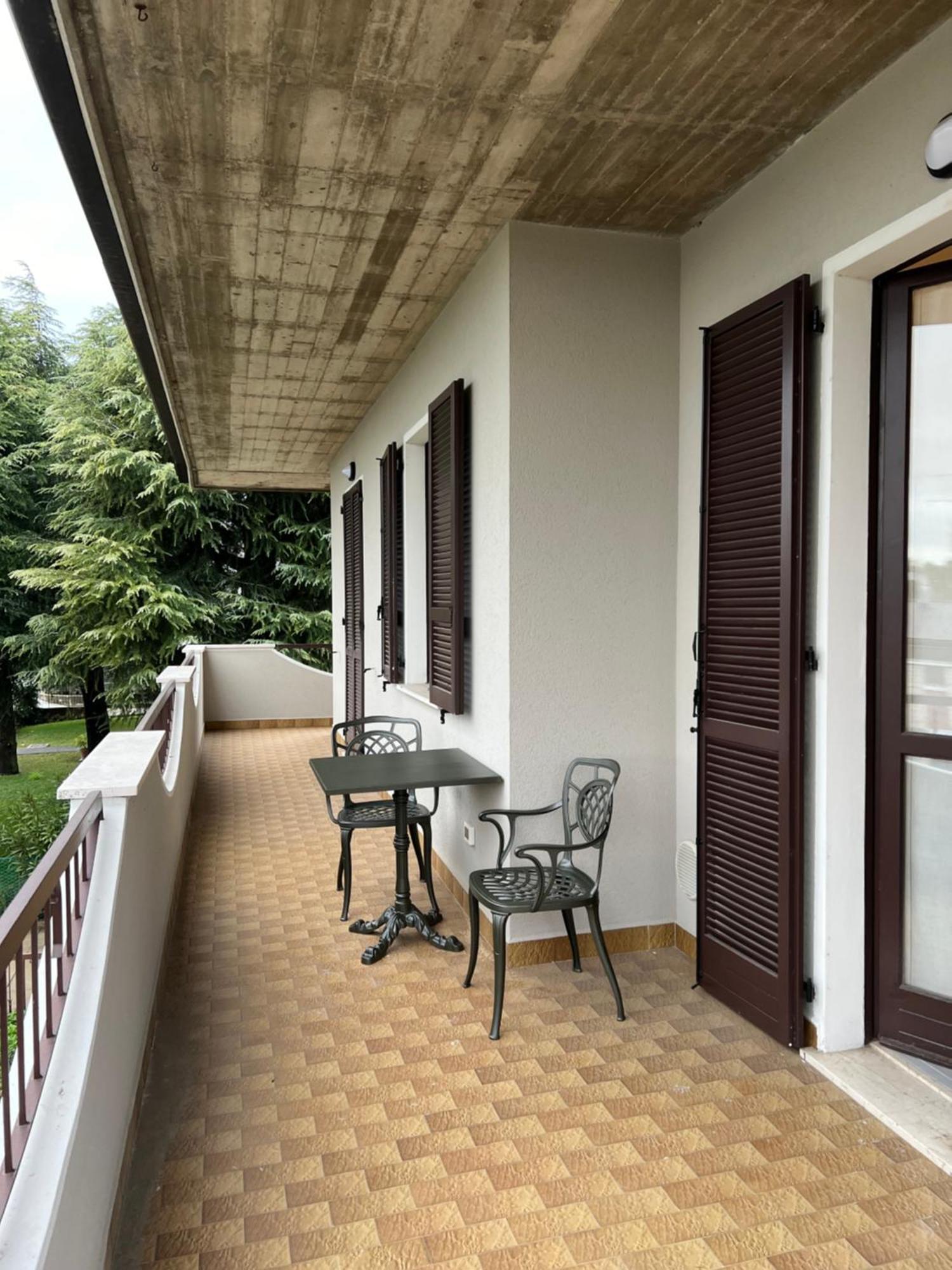La Vela Apartamento Sirmione Exterior foto