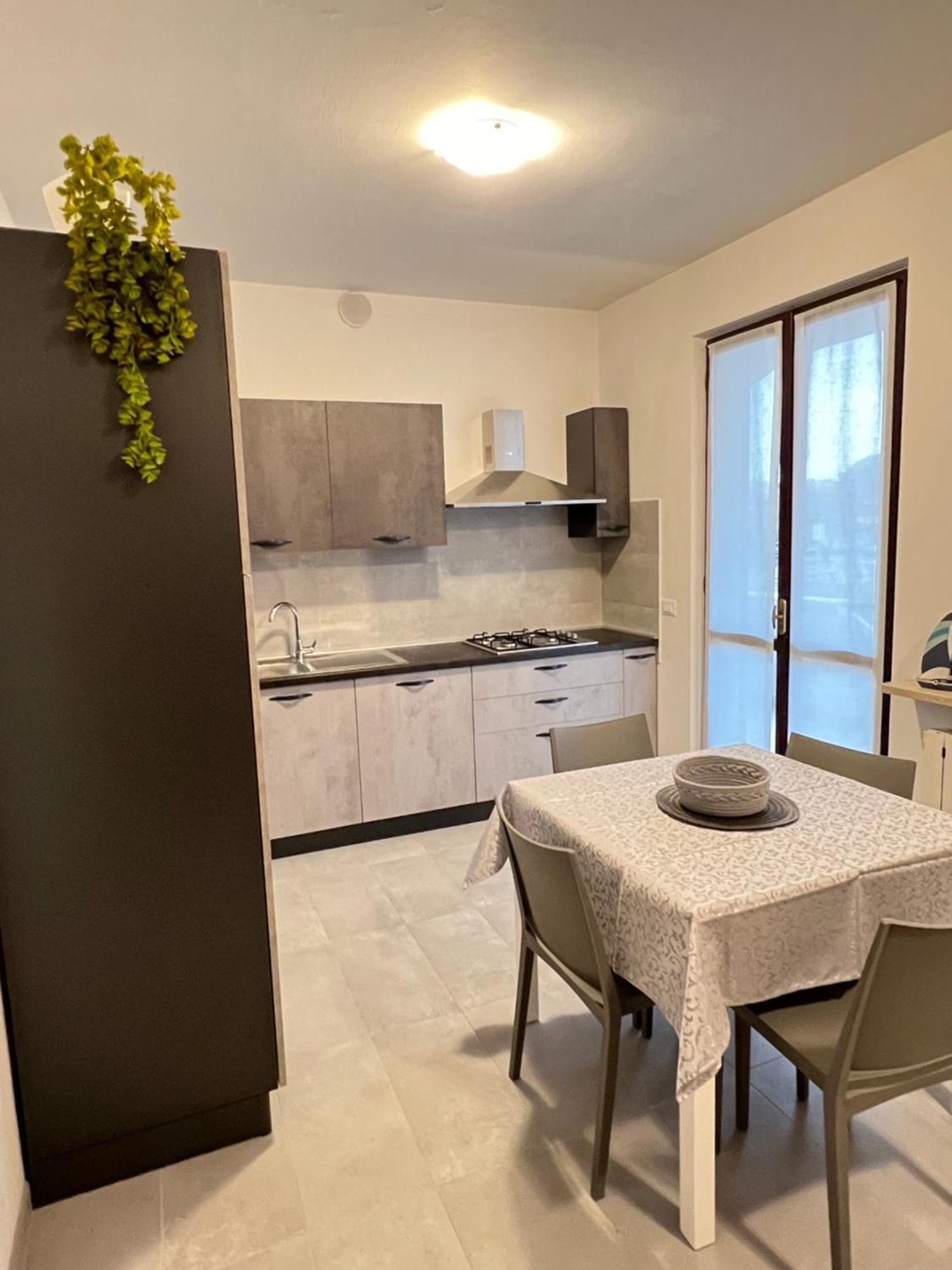 La Vela Apartamento Sirmione Exterior foto