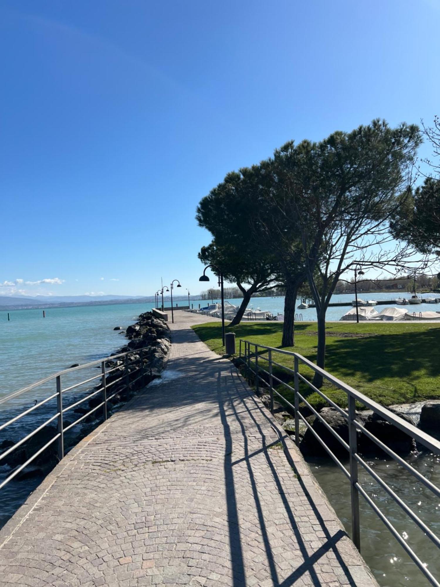 La Vela Apartamento Sirmione Exterior foto